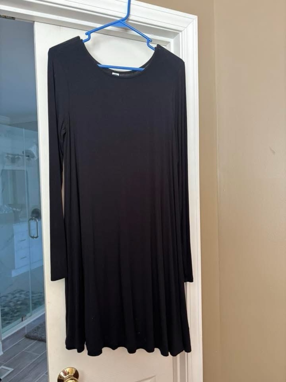 Old Navy Black Long-Sleeve Swing Dress